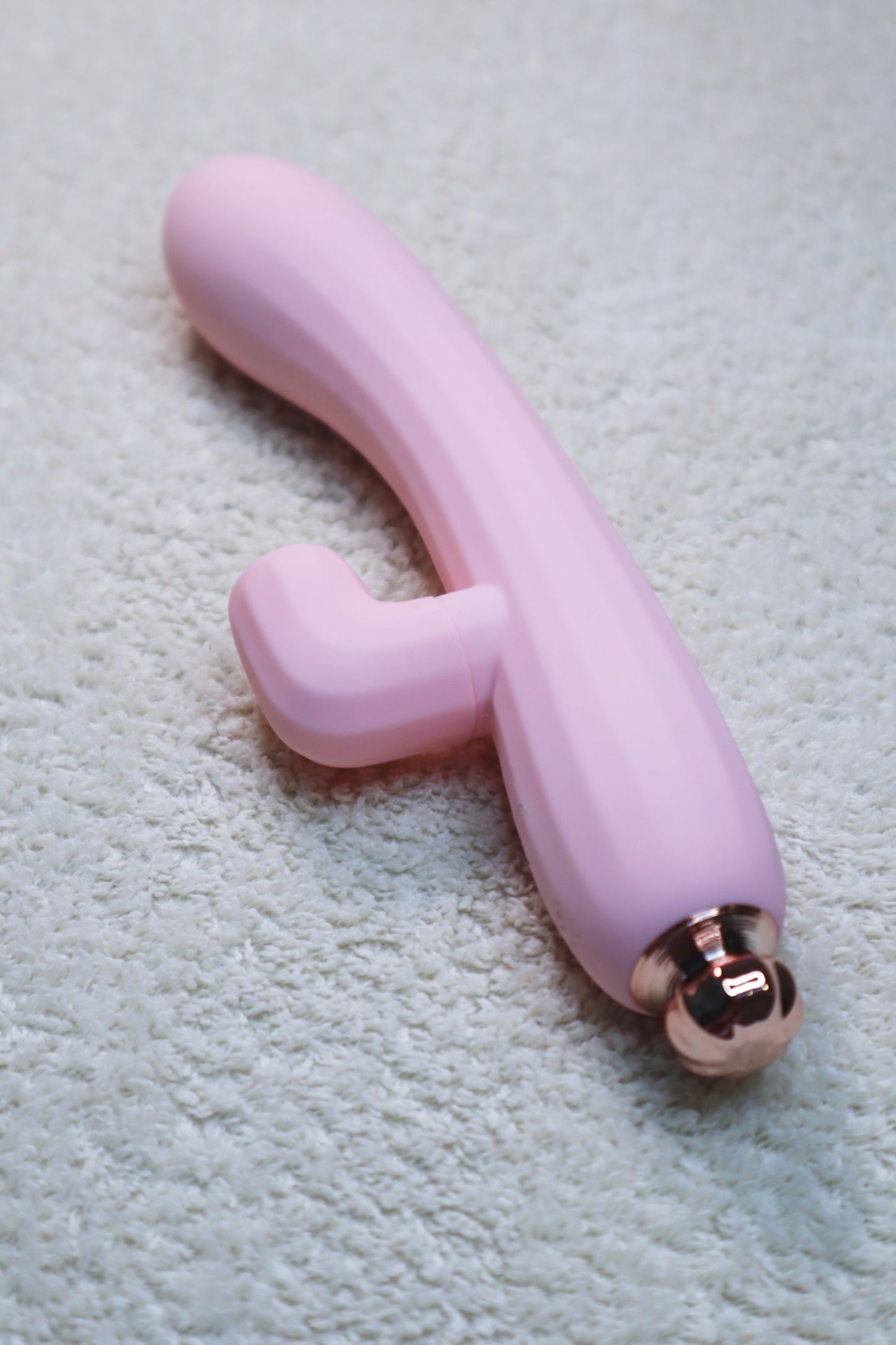 Dual-Stimulation G-Spot & Clitoral Vibrator – Soft Silicone (Pink)